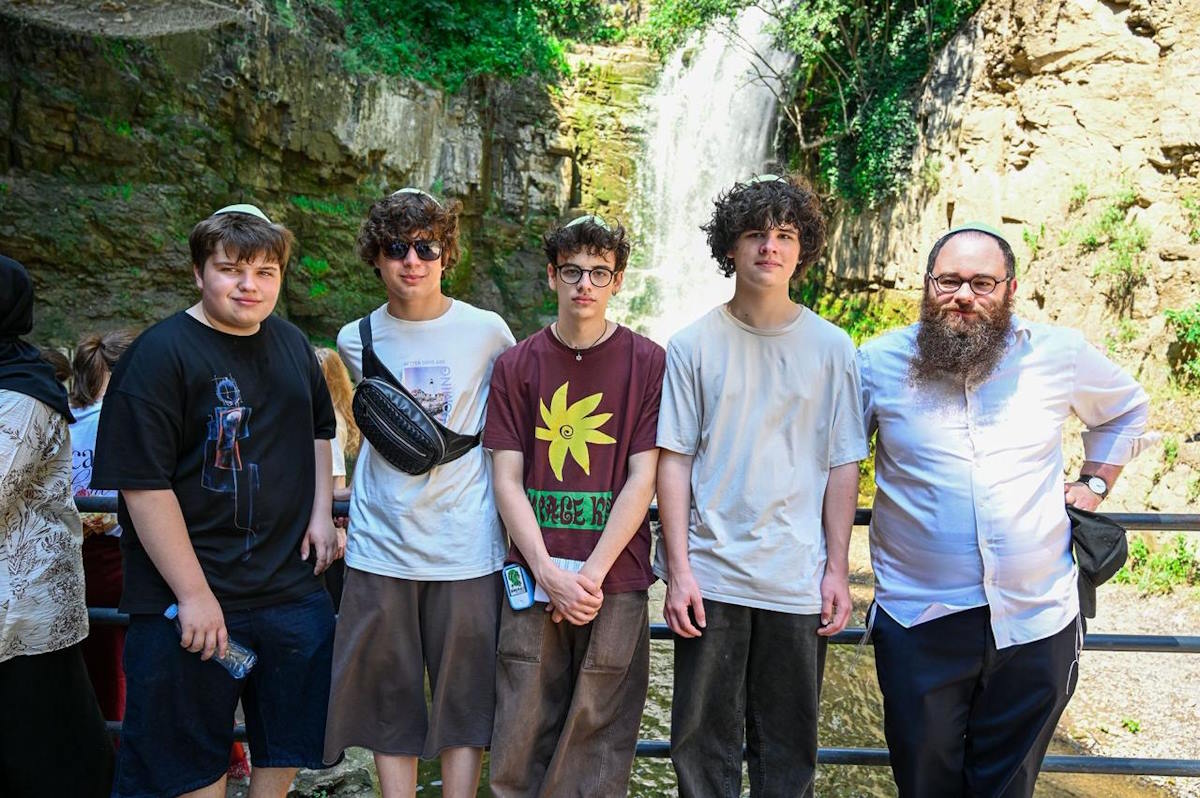St. Petersburg Jewish Teens Visit Georgia